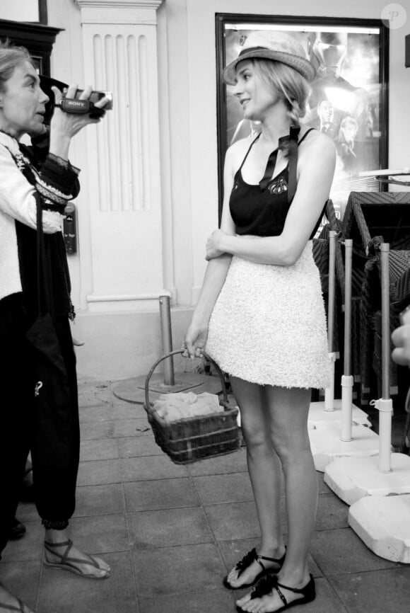 Diane Kruger enchantée après la projection du film de Karl Lagerfeld, Remember Now. Lundi 10 mai. Place des Lices. 