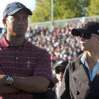 Tiger Woods : Lâché par un de ses proches soutiens... alors qu'Elin s'activerait en vue du divorce !