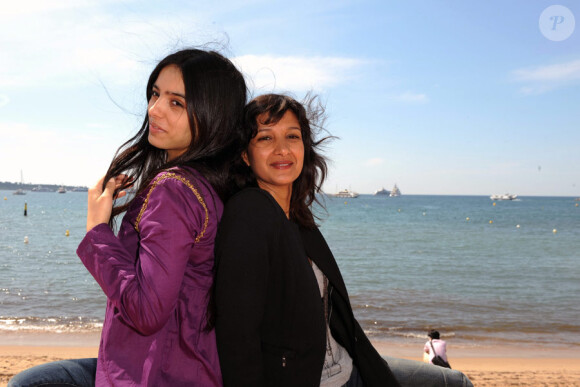 Hafsia Herzi et la réalisatrice Raja Amari présentent Les Secrets à Cannes le 17 mai 2010