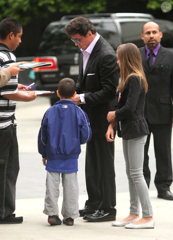 Sylverster Stallone et sa fille Sophia Rose au match des Lakers contre les Suns, à Los Angeles, le 17 mai 2010 !