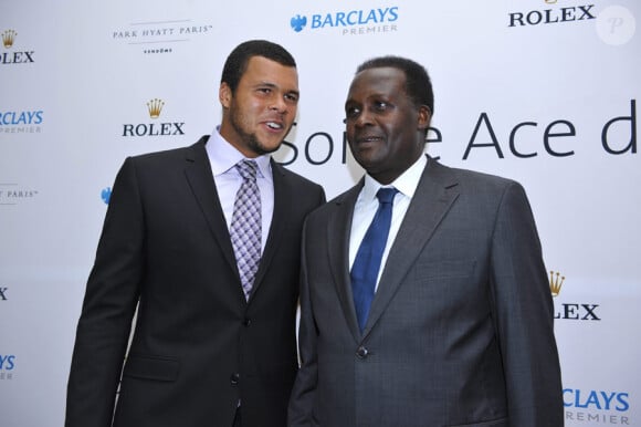 Jo-Wilfried Tsonga et son père Didier lors de l'événement caritatif Ace de coeur au profit des associations Attrap'la balle et Mécénat Chirurgie Cardiaque le 20 mai 2010 à l'hôtel Park Hyatt à Paris
