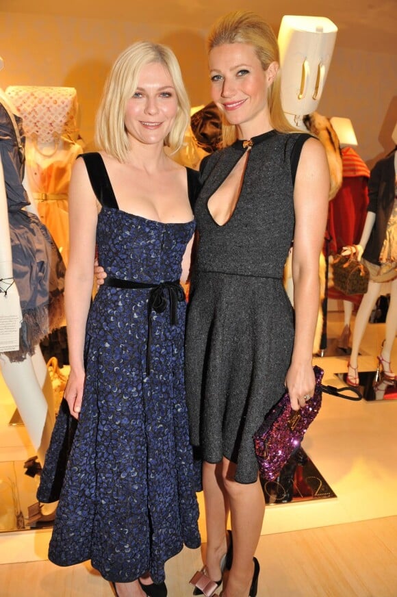 Kirsten Dunst et Gwyneth Paltrow à l'ouverture de la nouvelle boutique Louis Vuitton à Londres le 25 mai 2010