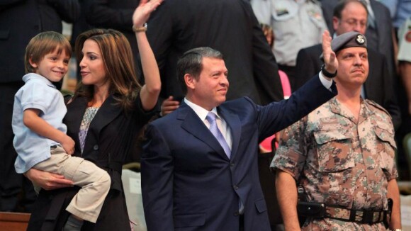 Rania de Jordanie, son époux et leur bout d'chou Hashem : des supporters élégants !