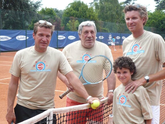 Jean-Pierre Castaldi et Benjamin Castaldi en compagnie de Denis Brogniart lors du tournoi des célébrités 2009.