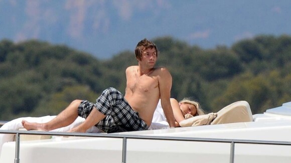 Liam Gallagher et sa femme Nicole Appleton : le rocker aime aussi les vacances de rêve sur un yacht !