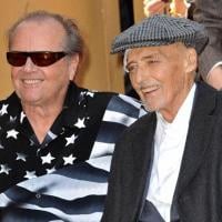 Obsèques de Dennis Hopper : Jack Nicholson et Peter Fonda rendent hommage à leur ami...