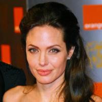 Angelina Jolie fête ses 35 ans : Revivez le parcours de cette femme exceptionnelle !