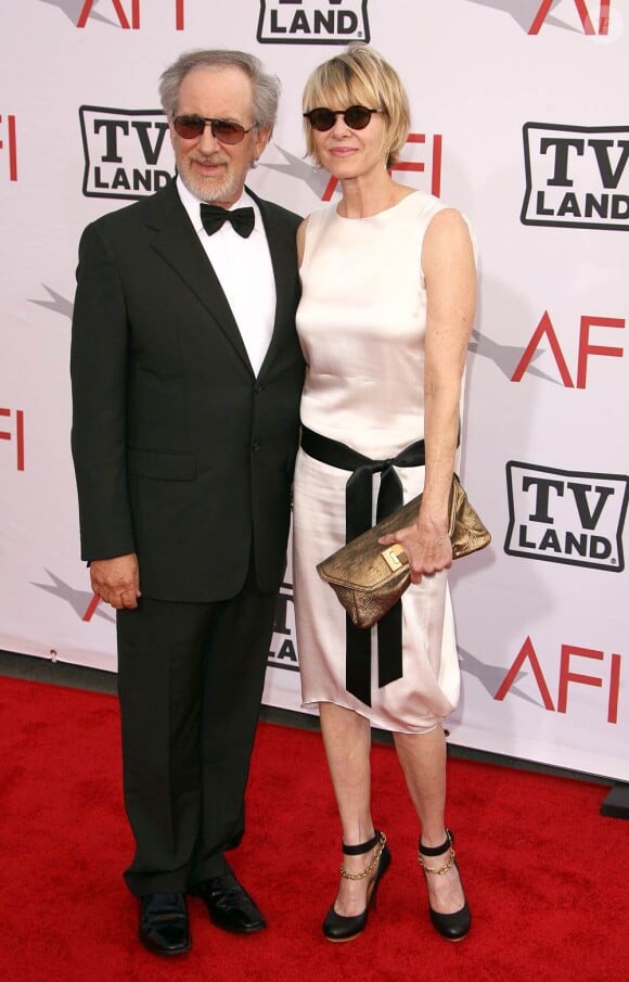 Steven Spielberg et Kate Capshaw à l'occasion du 38e Annual Lifetime Achievement Award en l'honneur de Mike Nichols, au Sony Picture Studios de Culver City, à Los Angeles, le 10 juin 2010.
