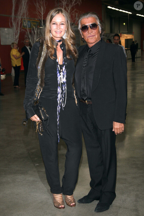 Roberto et Eva Cavalli, le 10 juin 2010 lors du vernissage de la 10e édition du Convivio à Milan.