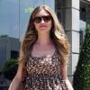 Rebecca Gayheart a pris une amende pour mauvais stationnement alors qu'elle faisait du shopping à West Hollywood le 17 juin 2010