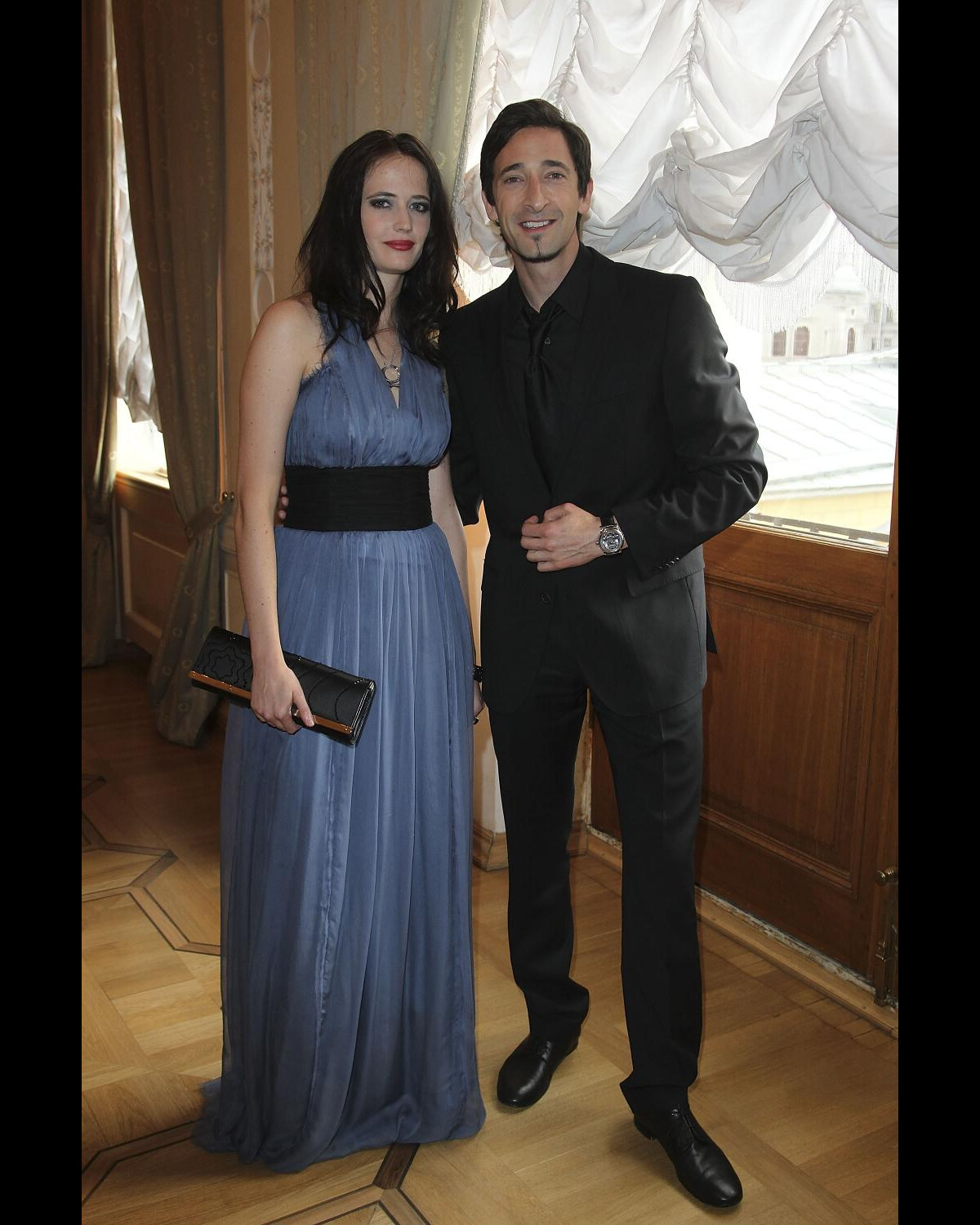 Eva Green et Adrien Brody Un couple elegant et mysterieux qui cede a l appel. des nuits blanches Purepeople