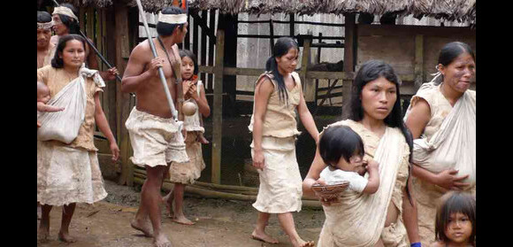 La tribu des zaparas (Equateur)