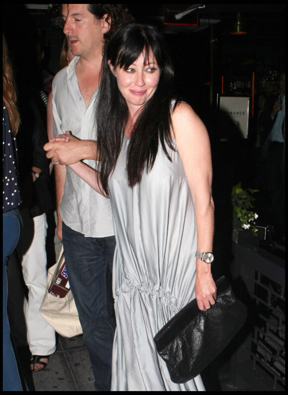 Shannen Doherty et son ami le photographe Kurt Iswarienko ont dîné au restaurant Abe & Arthur à New York le 23 juin 2010