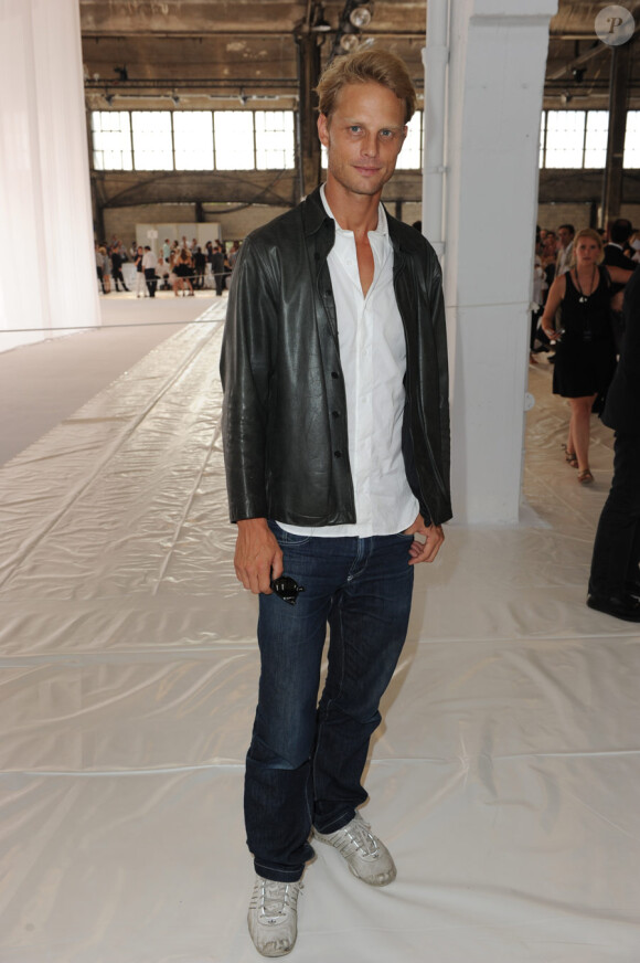 Arnaud Lemaire lors du défilé Dior à Paris le 26 juin 2010 pour le prêt-à-porter 2010-2011