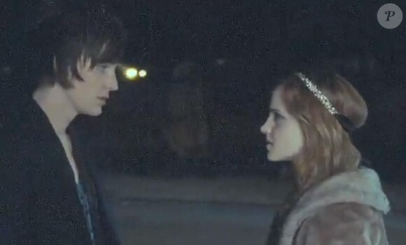 Emma Watson dans le clip de Say You Don't Want It des One Night Only