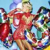 De nombreuses stars ont accepté de prendre des poses fun, bariolées, osées et follement gaies devant l'objectif de l'agence Mediaholic, pour célébrer le 15e anniversaire de TÊTU en 2010. Dont Ophélie Winter.