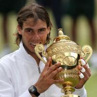 Regardez Rafael Nadal s'imposer encore à Wimbledon et conforter sa place de numéro 1 mondial !