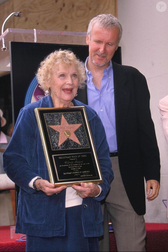 Gloria Stuart et James Cameron en 2000