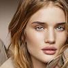 Lily Donaldson, Rosie Huntington-Whiteley et Nina Porter pour Burberry Beauty