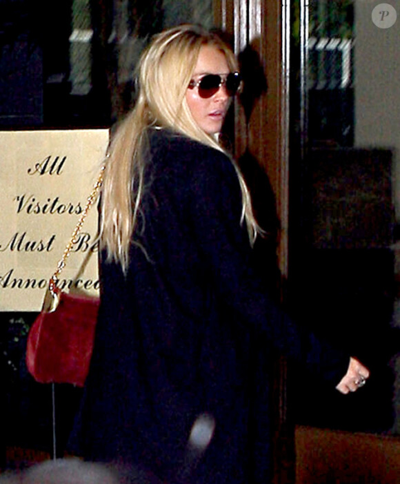 Samedi 10 juillet, Lindsay Lohan se rend chez son nouvel avocat, Maître Goldberg !