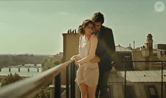 Sébastien Agius a dévoilé en juillet 2010 le clip de son premier single : Ma Chance. Une balade et une ballade amoureuse sur les toits de Paris.