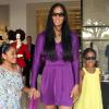 Kimora Lee Simmons et ses filles Ming Lee et Aoki Lee faisant du shopping chez Chanel à West Hollywood, le 16 juillet 2010