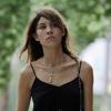 Alexa Chung pendant une balade matinale à New York, en mode 100% naturelle !