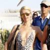 De passage à St-Tropez, Paris Hilton n'est pas passée inaperçue sur les plages de la Côte d'Azur !