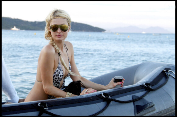 Après un détour par notre belle capitale, Paris Hilton était de passage à St-Tropez la semaine dernière.