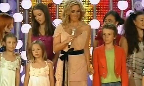 Lara Fabian assure la promotion de son album Melle Zhivago en Russie et dans les Etats baltes. Début août 2010, elle interprétait plusieurs titres lors du festival New Wave de Jurmala, en Lettonie.