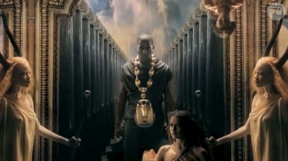 Des images du clip Power de Kanye West, réalisé par Marc Brambilla, août 2010