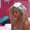 Stéphanie attend que ses mèches blondissent (7 août 2010)