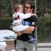 Mark Wahlberg va chercher son fils Michael au karaté (7 août 2010 à Los Angeles)