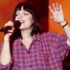 Lily Allen fait sa première apparition depuis l'annonce de sa grossesse. Elle se produit au Big Chill Festival. 8/08/2010