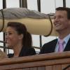 La princesse Marie et le prince Joachim en visite sur un bateau école à Copenhague le 9 août 2010.