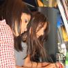 Géraldine Nakache et Leïla Bekhti font la promotion du film Tout ce qui brille, dans le cadre de la sortie DVD. Elles signent des autographes dans l'IDTGV Paris-Lyon, le 26 août 2010