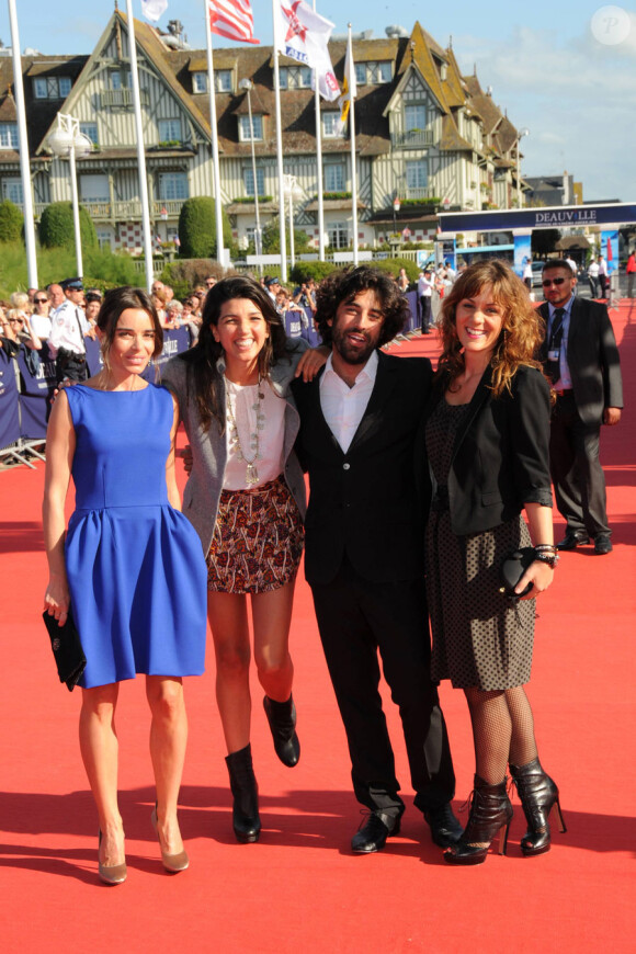 Elodie Bouchez, la réalisatrice Zeina Durra, l'acteur Karim Saleh et l'actrice Marianna Kulukundis au festival de Deauville pour la présentation du film The Imperialists are Still Alive le 9 septembre 2010