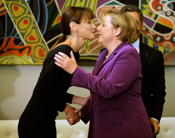 Carla Bruni et Angela Merkel lors d'une rencontre privée au quartier général de l'ONU à New York avec la chancelière allemande le 20 septembre 2010