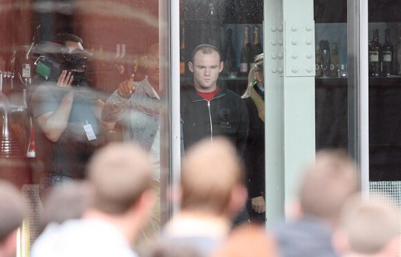 Le footballeur Wayne Rooney tourne l'émission Street Striker diffusée sur Sky1, ce mercredi 23 septembre.