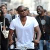 Le grand Samuel Eto'o en promenade avec ses deux fillettes - Maëlle et Siena -, sur la via Monte Napoleone, à Milan, le 23 septembre 2010.