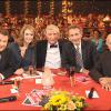 Martin Lamotte, Julie Andrieu, Patrick Sébastien, Thierry Lhermitte et Jacques Balutin à l'émission Le Plus Grand Cabaret du Monde diffusée le 16 octobre 2010 sur France 2.