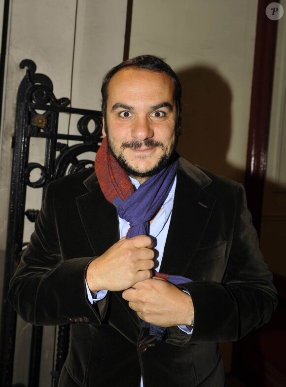 François-Xavier Demaison lors de l'avant-première de la pièce Rendez Vous au Théâtre de Paris à Paris le 27 septembre 2010