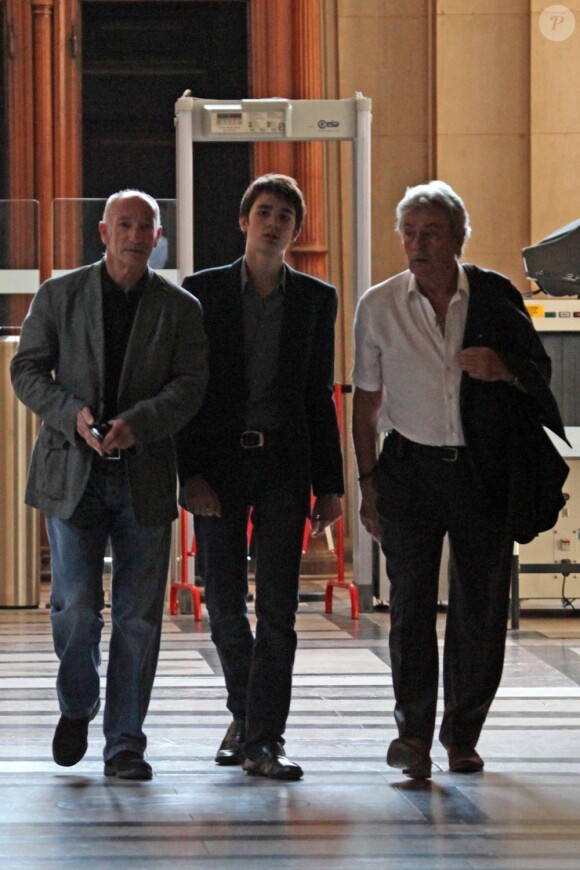 Alain Delon au tribunal le 7 septembre avec Alain-Fabien, 16 ans, 1m82 !!