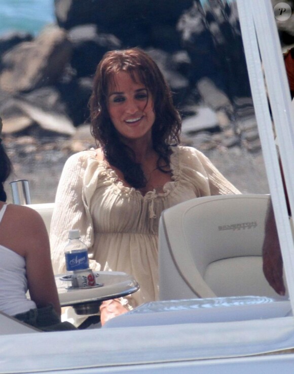 Penélope Cruz, enceinte, sur le tournage de Pirates des Caraïbes 4, à Hawaï. Septembre 2010
