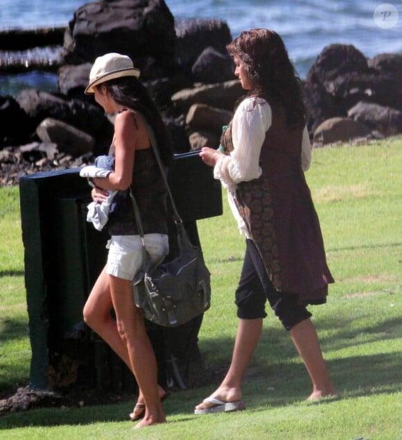 Penélope Cruz, enceinte, sur le tournage de Pirates des Caraïbes 4, à Hawaï. Septembre 2010