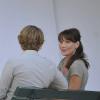 Carla Bruni sur le tournage de Minuit à Paris en juillet 2010 sous la direction de Woody Allen et avec Owen Wilson