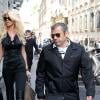 Victoria Silvstedt et son boyfriend Maurice Dabbah font du shopping à Milan à la fin du mois septembre 2010 durant la Fashion Week italienne