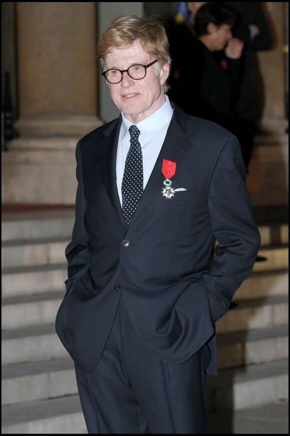 Robert Redford fait Chevalier de la Légion d'Honneur, au Palais de l'Elysée, à Paris, le 14 octobre 2010.