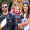 Alessandra Ambrosio, son compagnon Jamie Mazur et leur petite fille Anja Louise, à la Mr Bones Pumpkin Patch, à Los Angeles. 16/10/2010