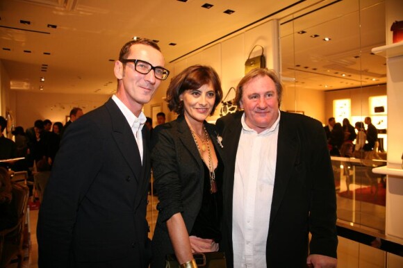 Bruni Frisoni, Inès de la Fressange et Gérard Depardieu lors de la soirée Roger Vivier à Shanghai le 14 octobre 2010